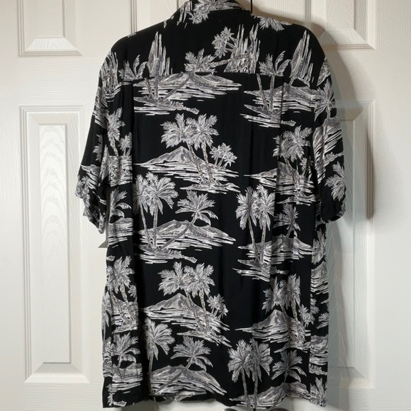 Campia Mens Shirt Black Floral Hawaiian Button Up Size L - Picture 9 of 11